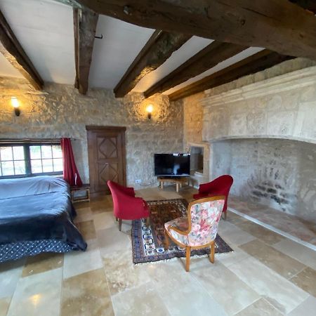 Maison De Village, Charme Et Confort Mauroux  エクステリア 写真